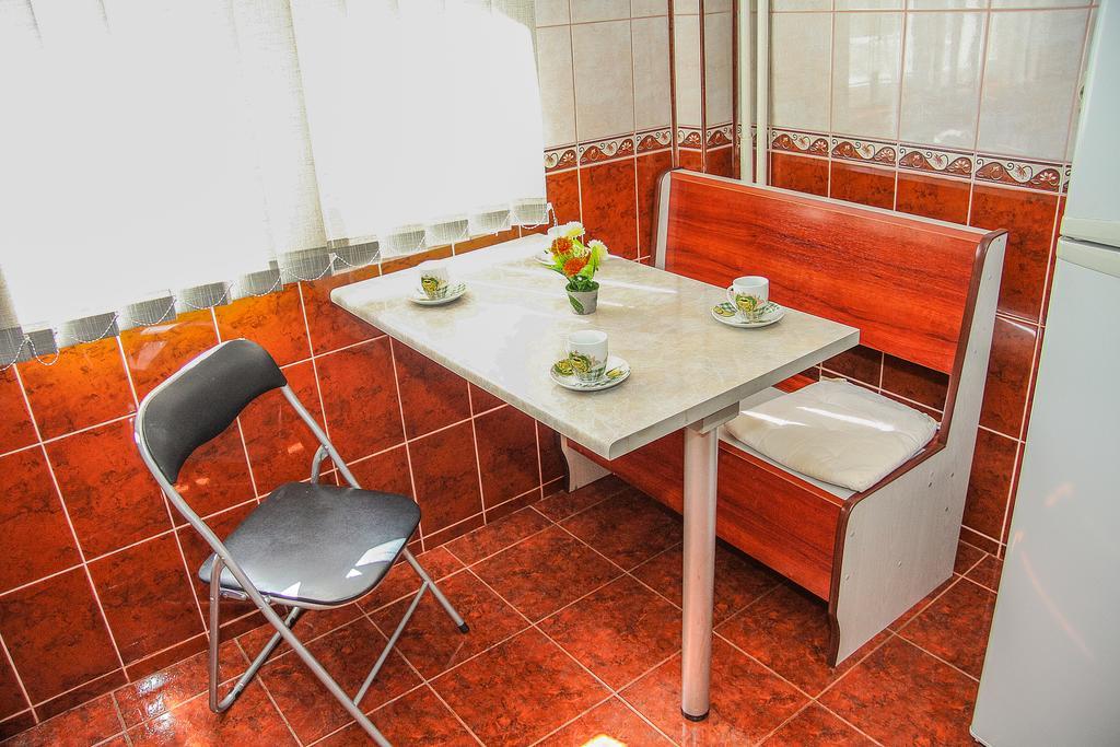 Studio Piata Romana Apartment Bucharest