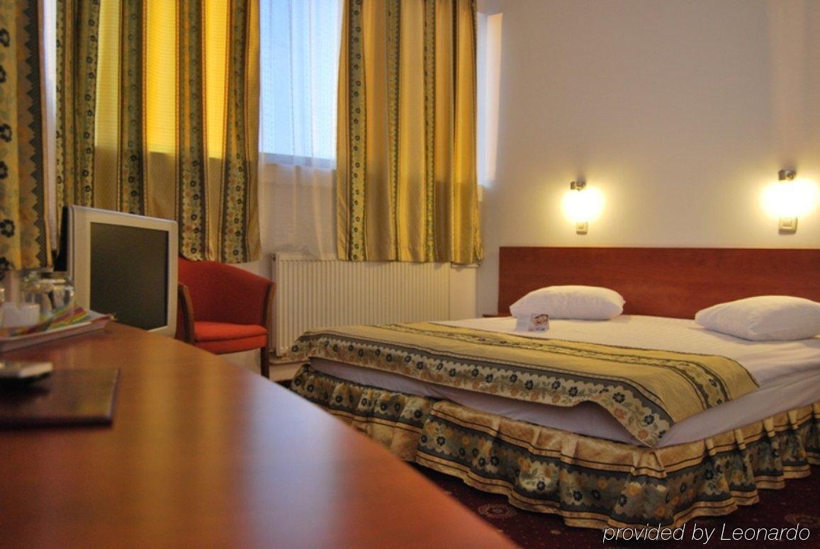 Kosher Hotel Lev Or 3*