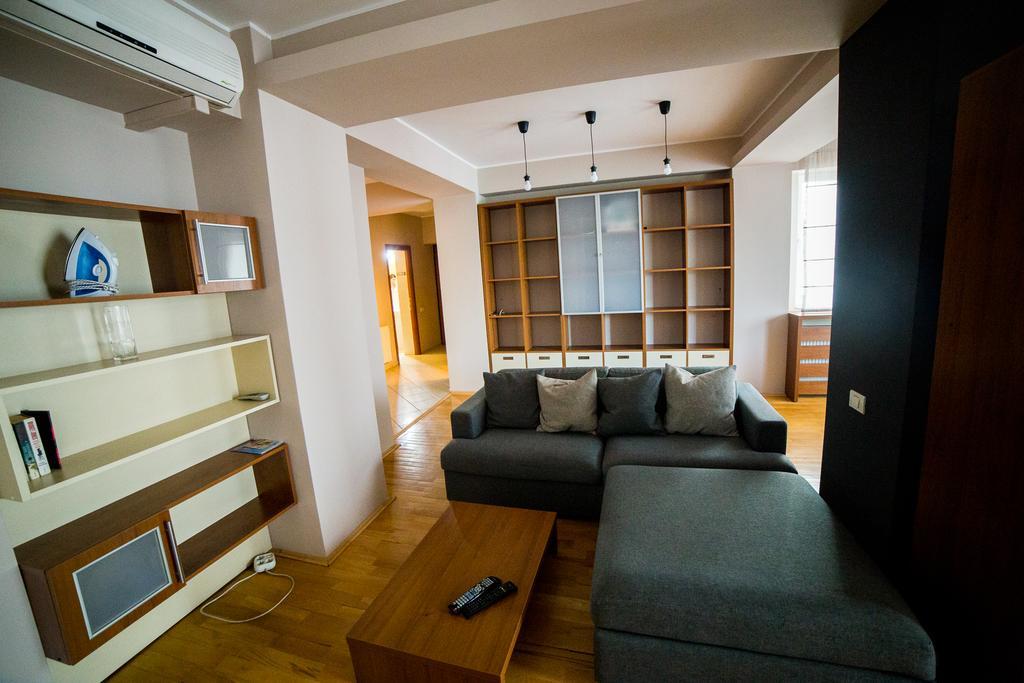Cosmopolitan Internations Flat