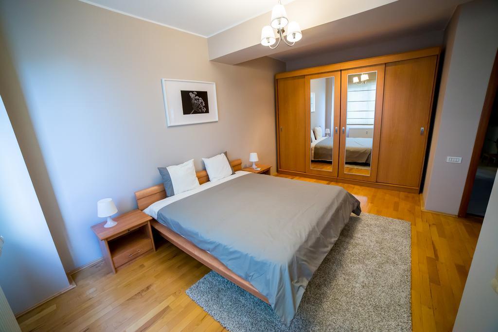 Cosmopolitan Internations Flat Bucureşti