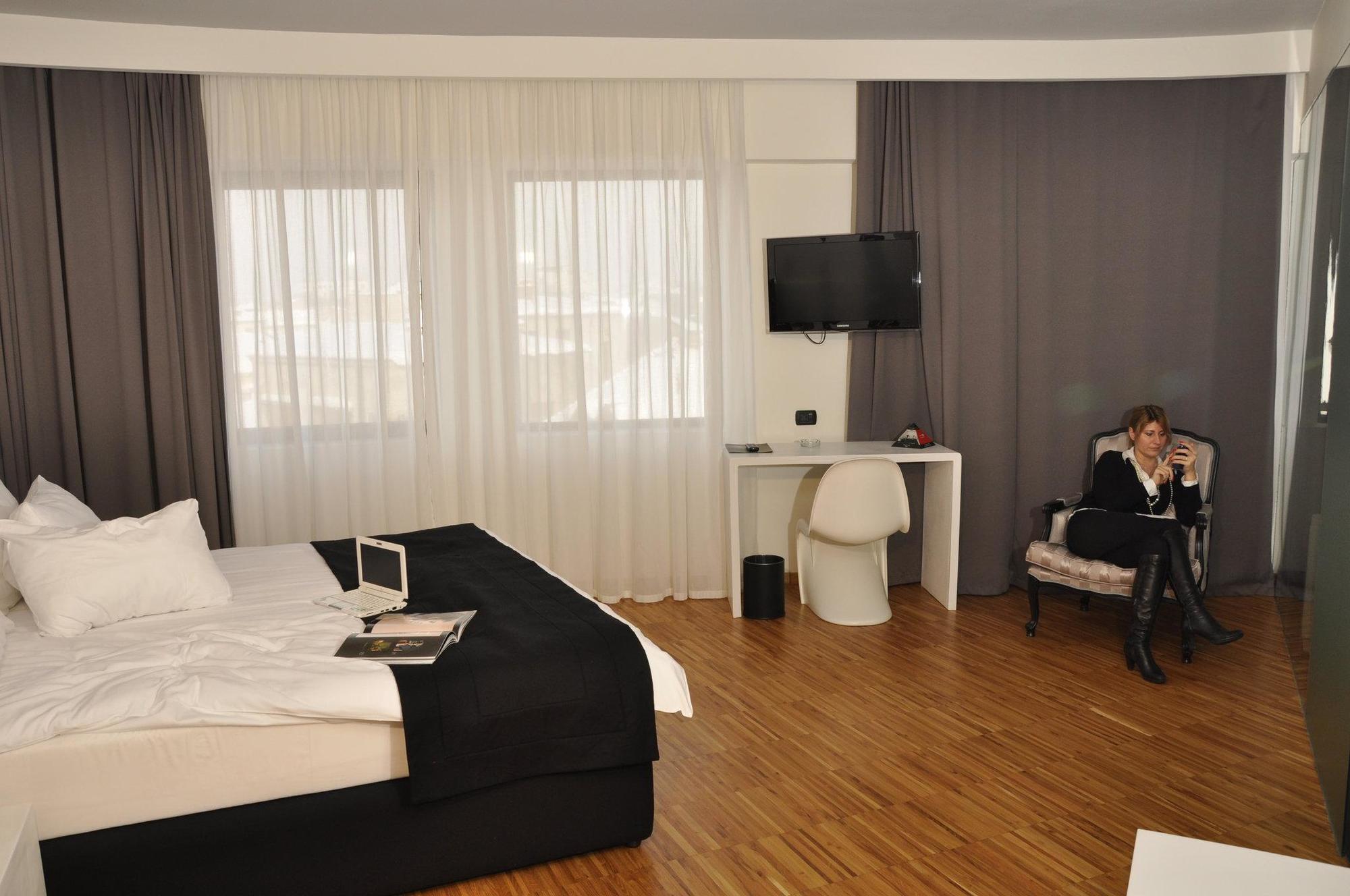Sarroglia Hotel 4*