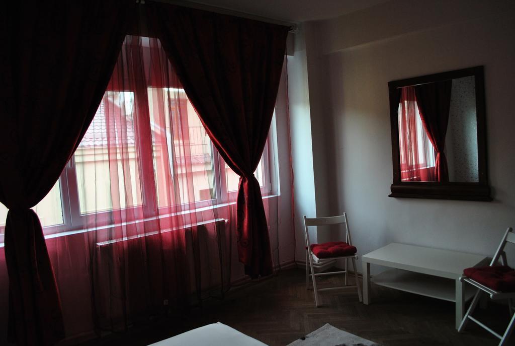 Hostel Vogue *