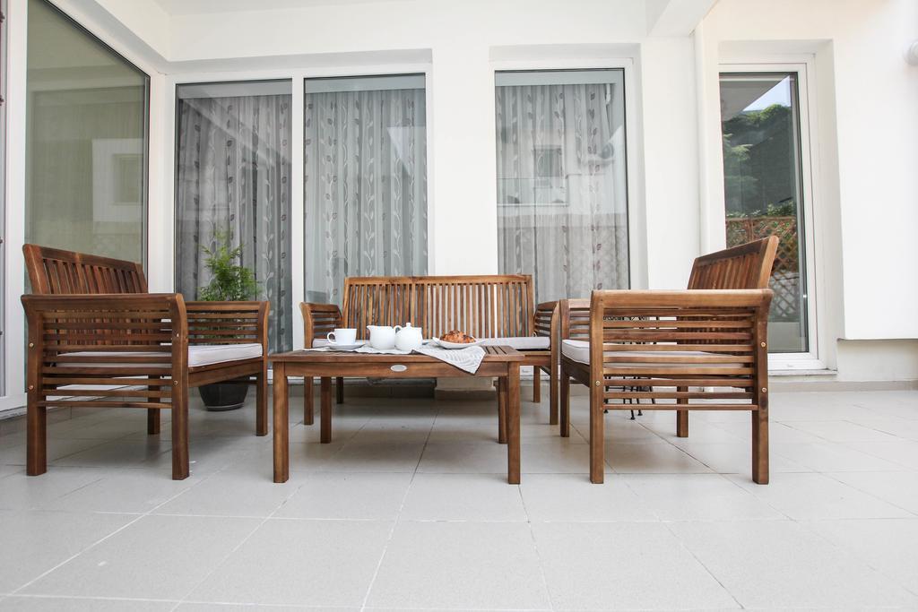 Agora Apartament *