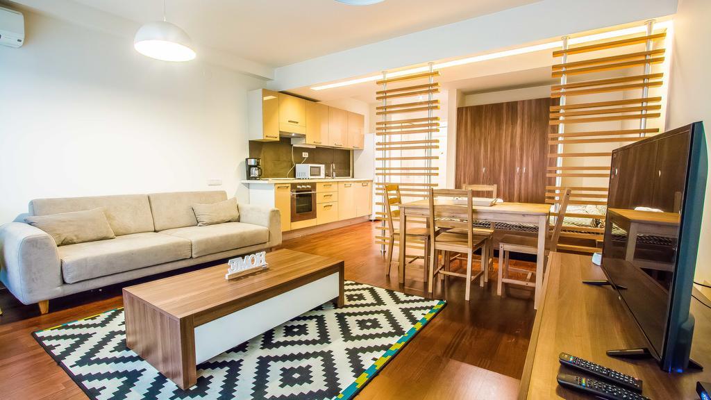 Luxury Mall Area Apartment Bucharest