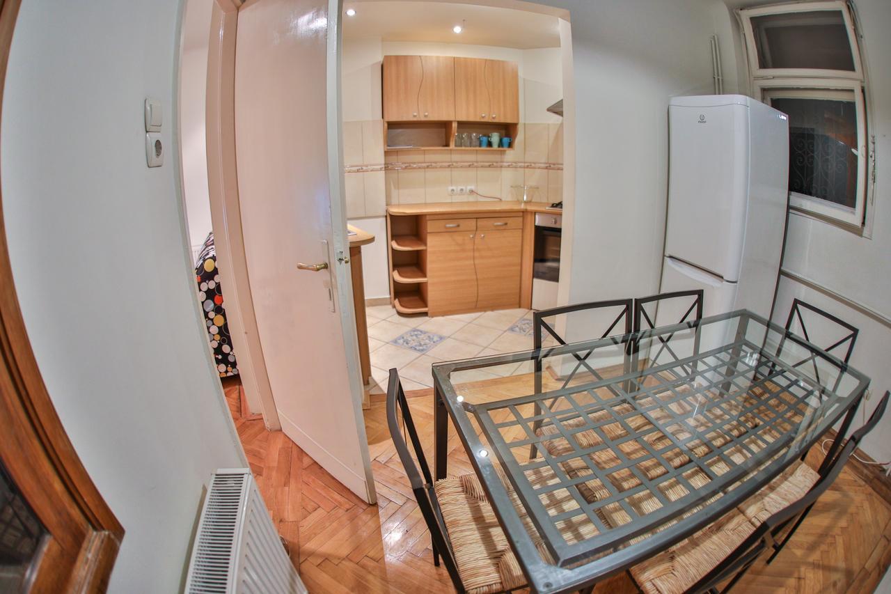 Apartament Color Franceza St Bucureşti