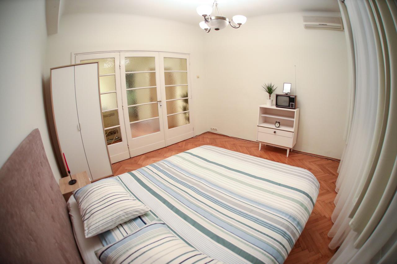 Color Franceza St Apartament Bucureşti