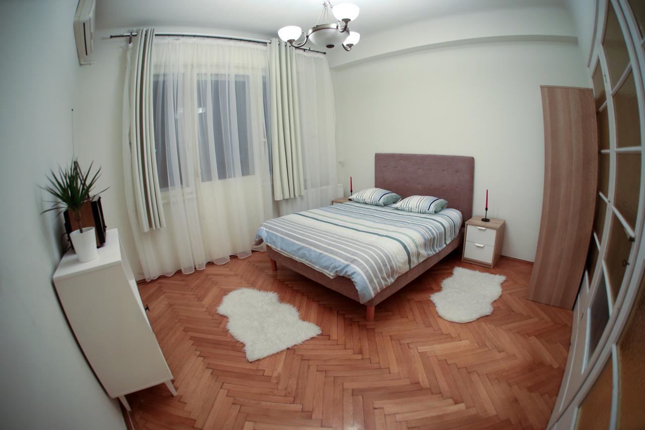 Color Franceza St Apartament Bucureşti