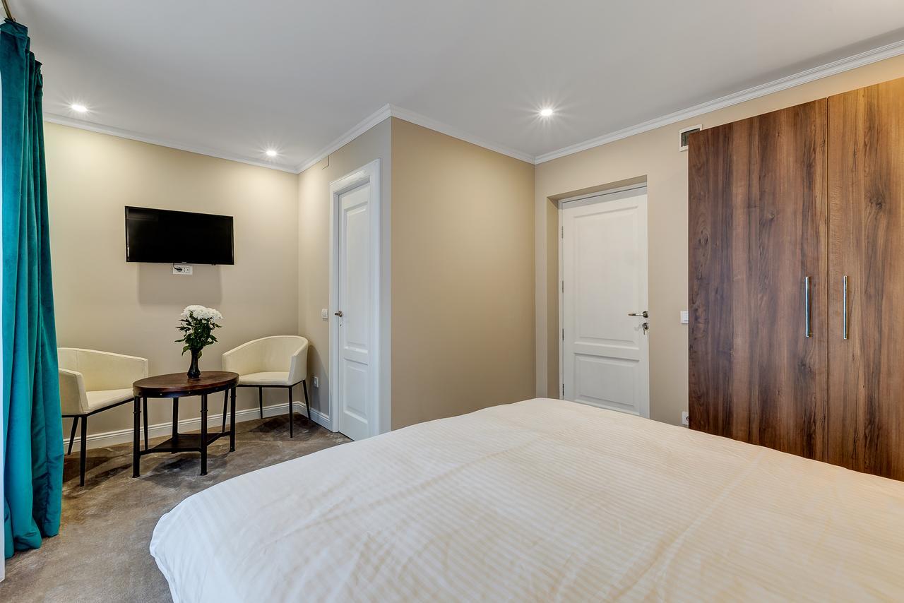 Hotel de apartamente Upstairs Boutique 4*