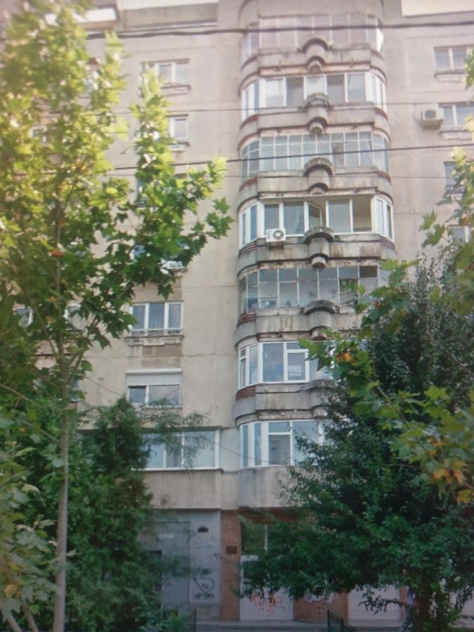 Vlad House Basarabia National Arena * Bucareste