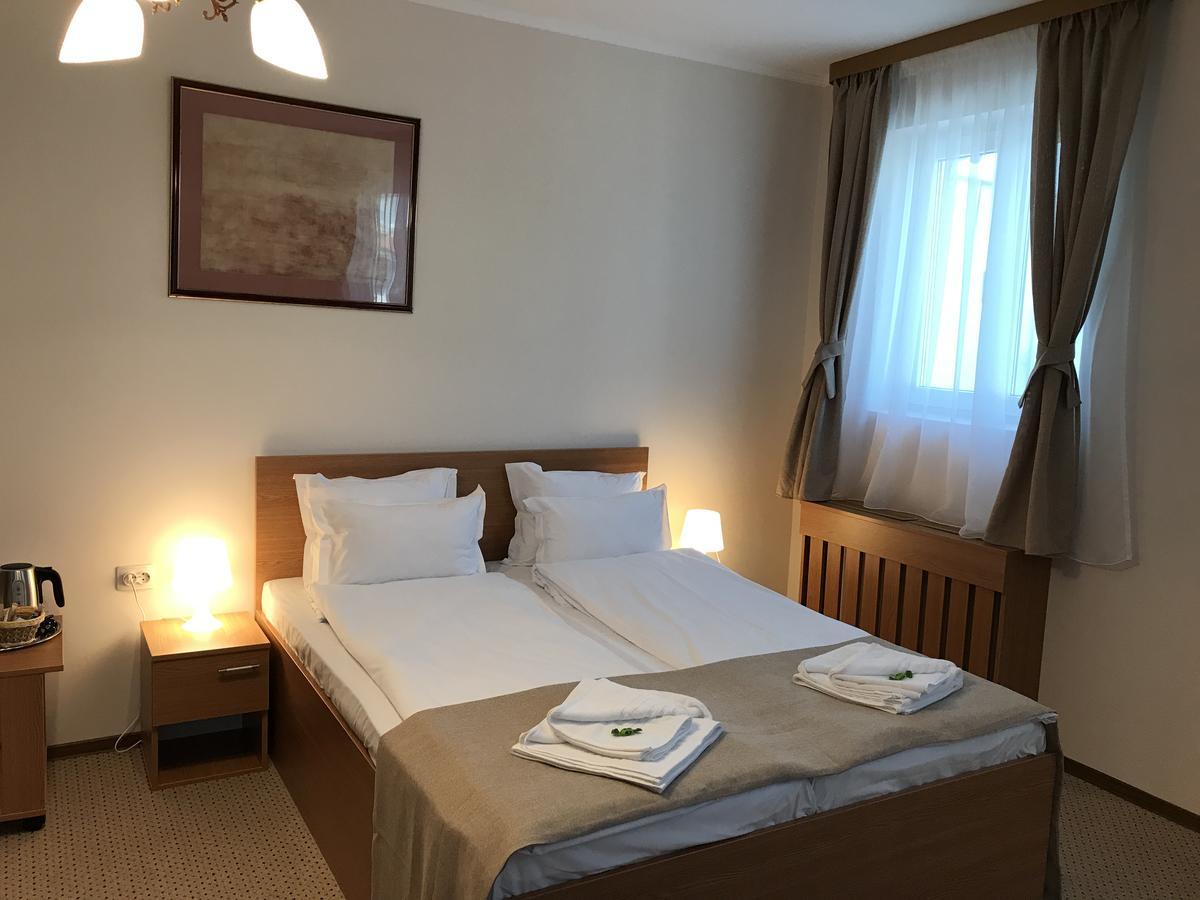 Hotel Downtown 4*