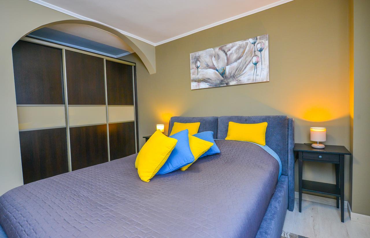 Romana Lahovary Apartment