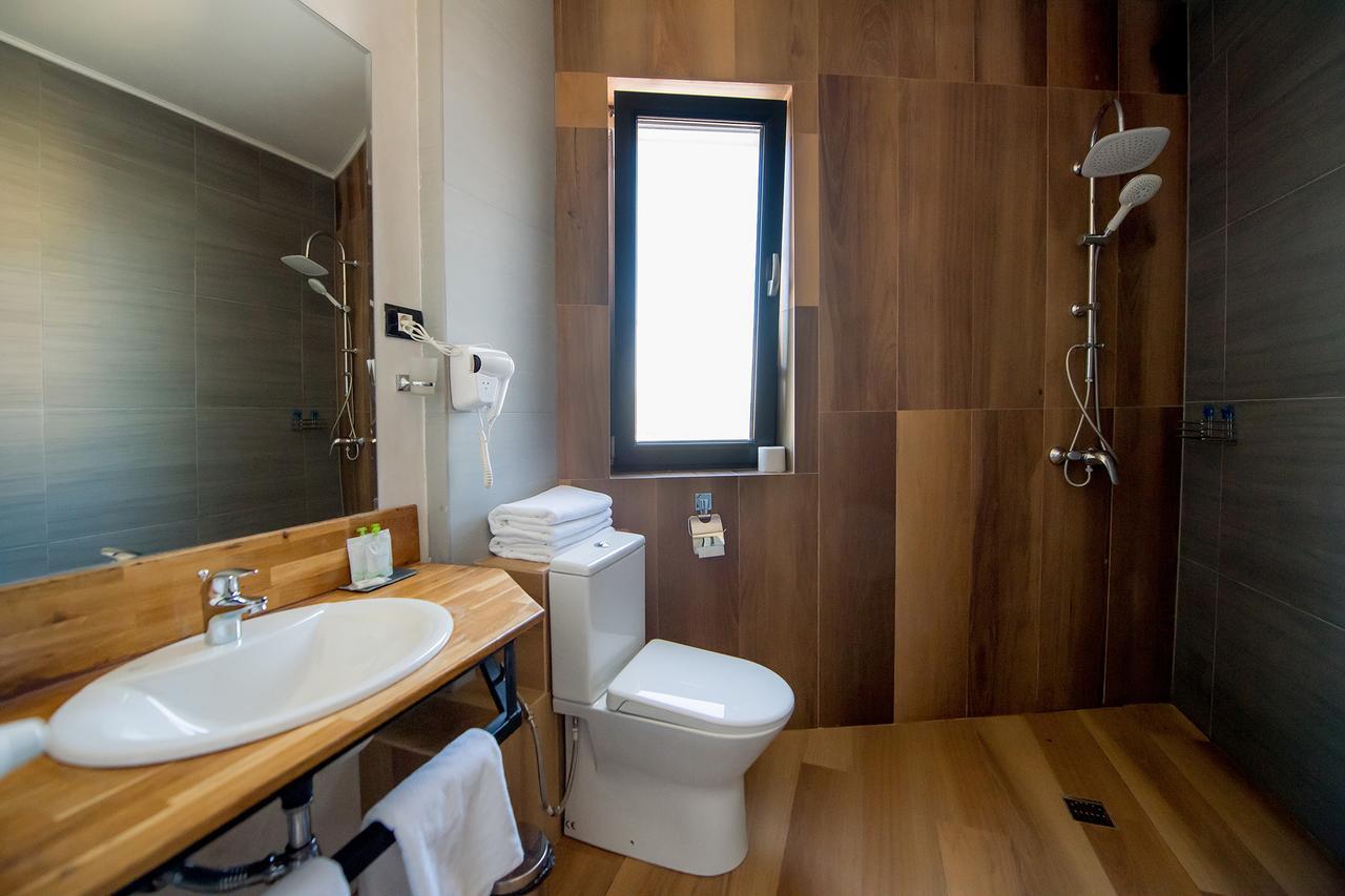 Brater Luxury Hotel 3*