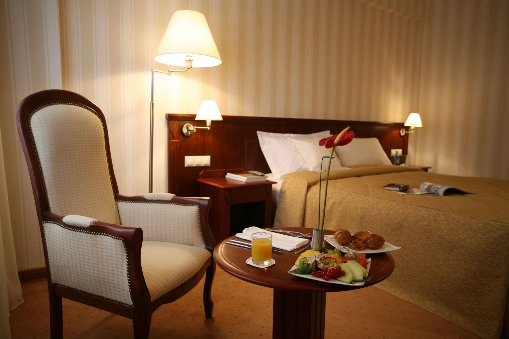 Ramada & By Wyndham North Hotel