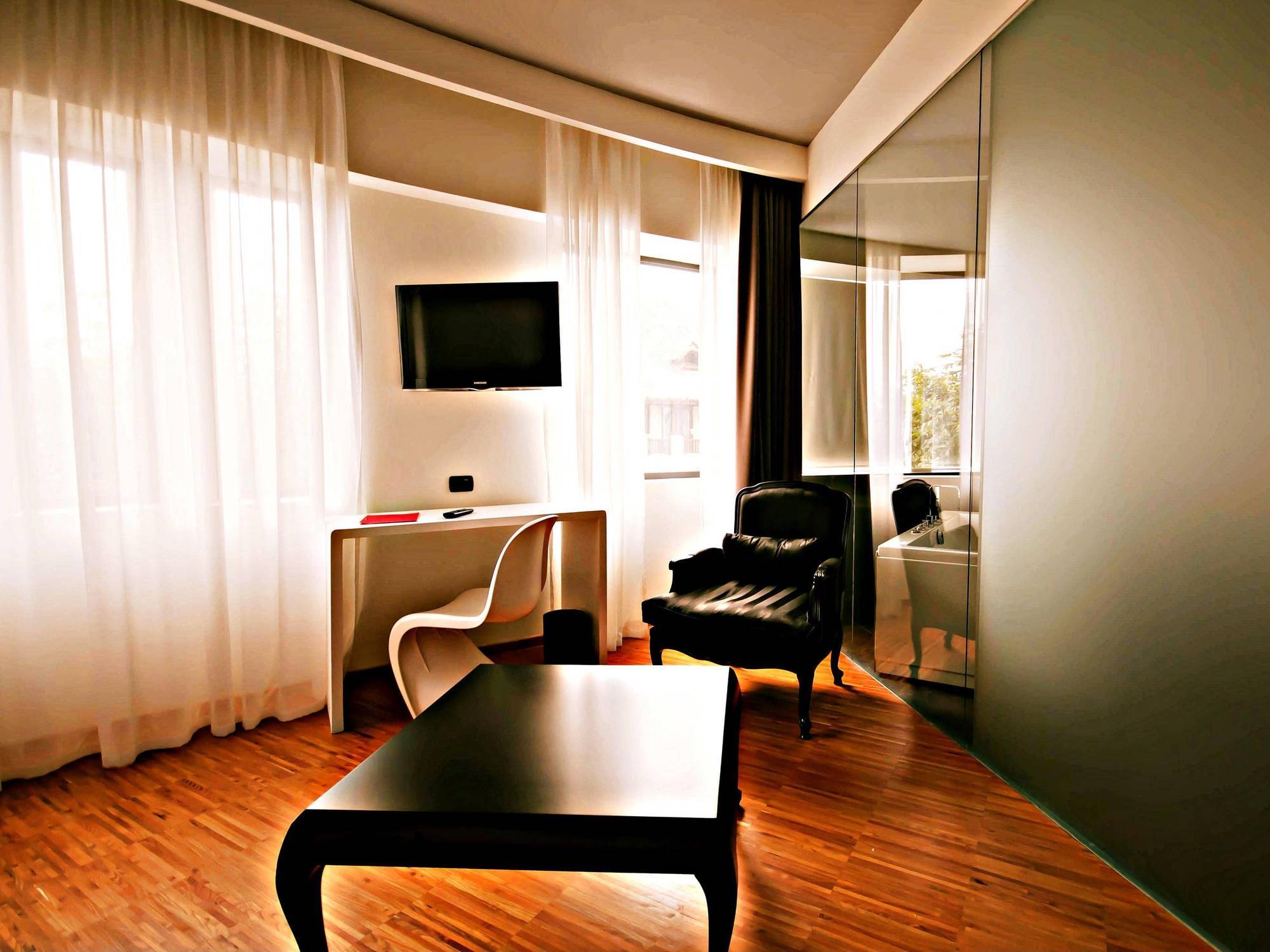 Sarroglia Hotel 4*