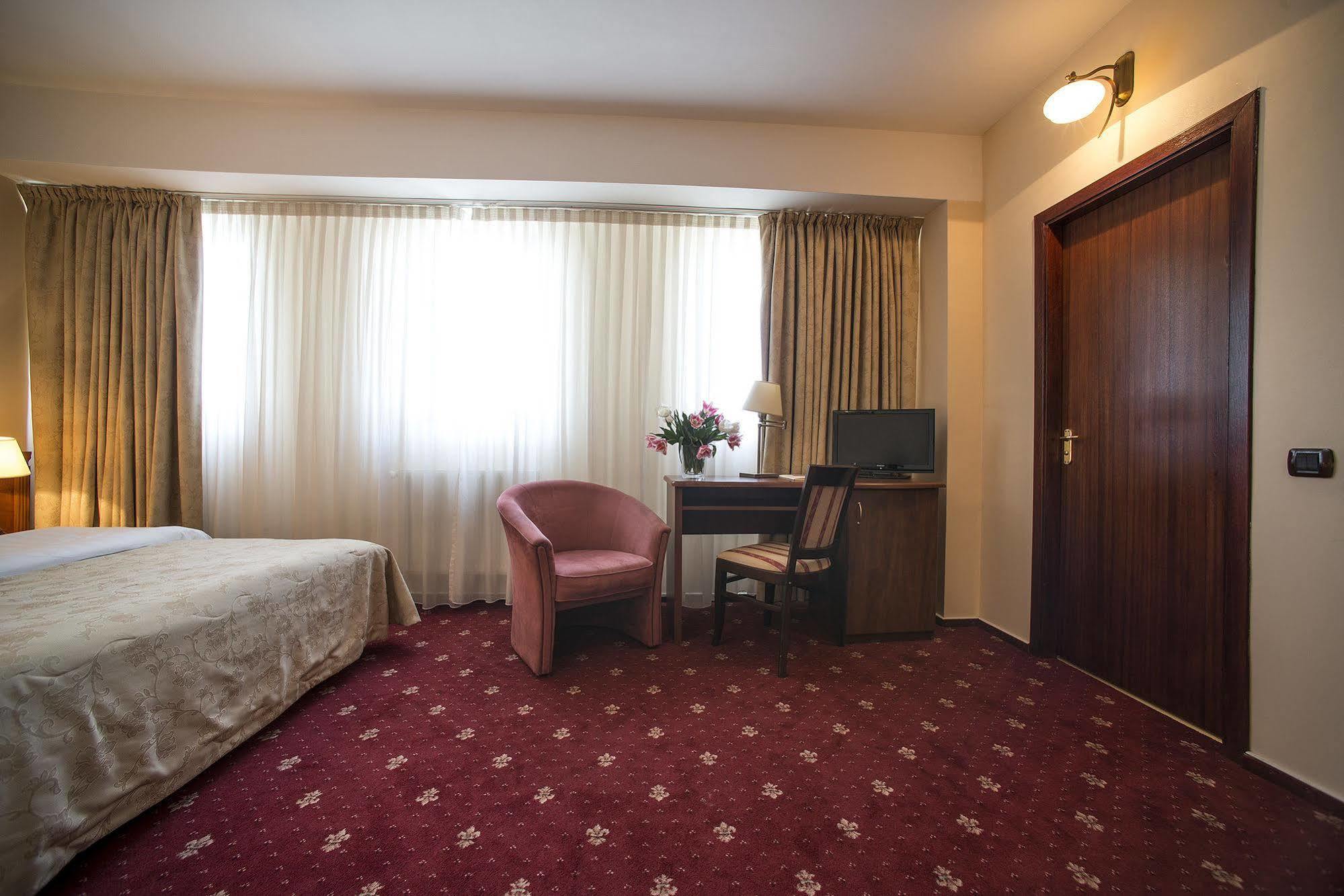 Casa Siqua Gazde/Camere de închiriat