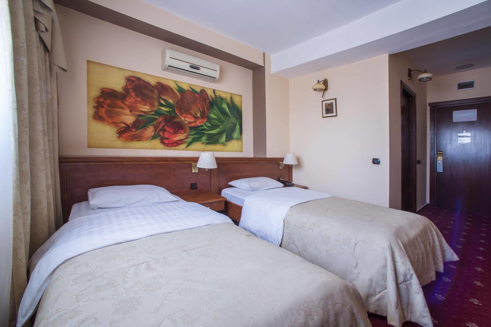 Casa Siqua Gazde/Camere de închiriat Bucureşti