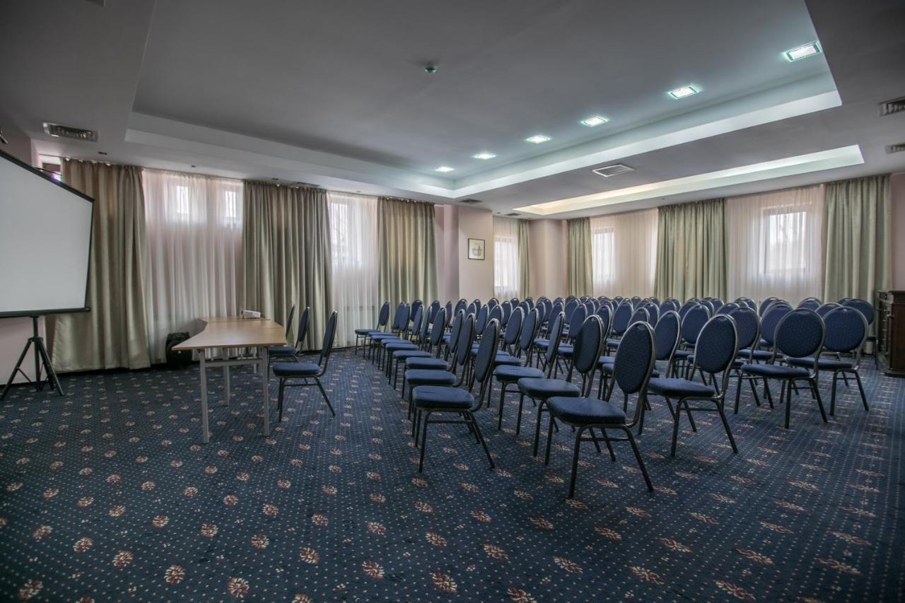 Gazde/Camere de închiriat Casa Siqua Bucureşti
