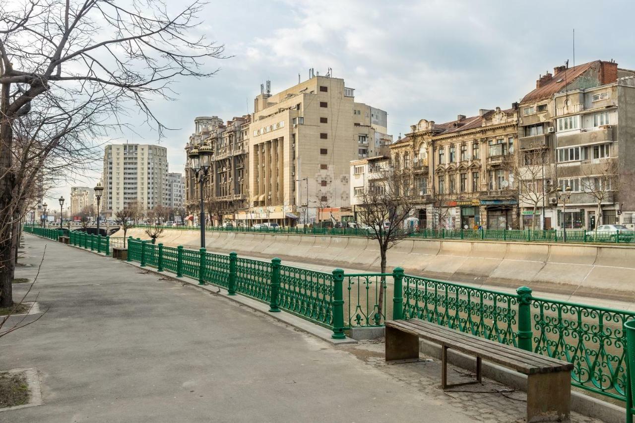 White Nights Of Old Town Apartment