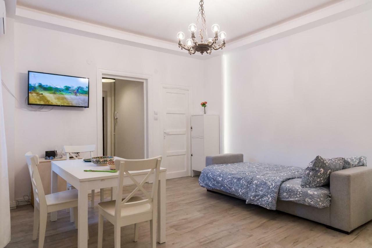 Apartment White Nights Of Old Town Bucharest