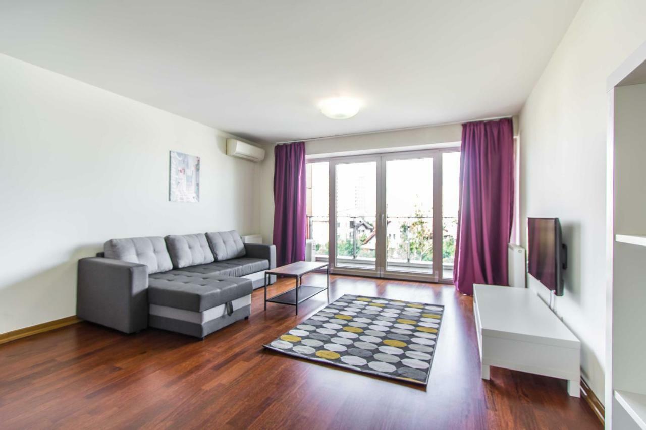 Apartment Luxury Mall Area Bucharest