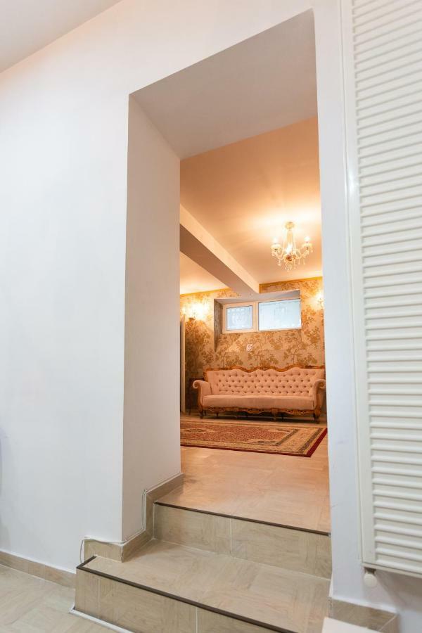 Apartamento Batistei Bourgeois Bucareste
