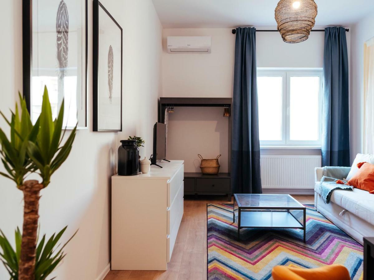Apartament Spacious Old Town - Universitate *