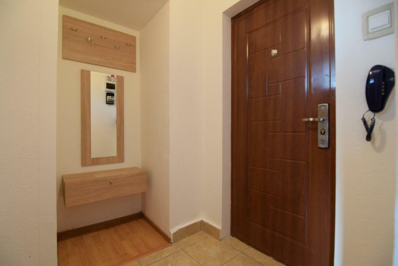 Resedinta Lui Calin * Bucharest
