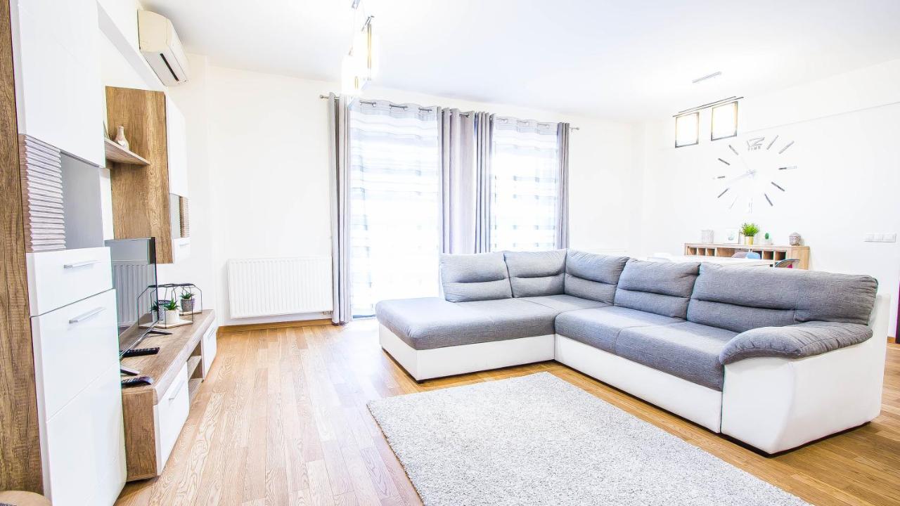 Platinum District 1 & 2 Aparthotel 3*
