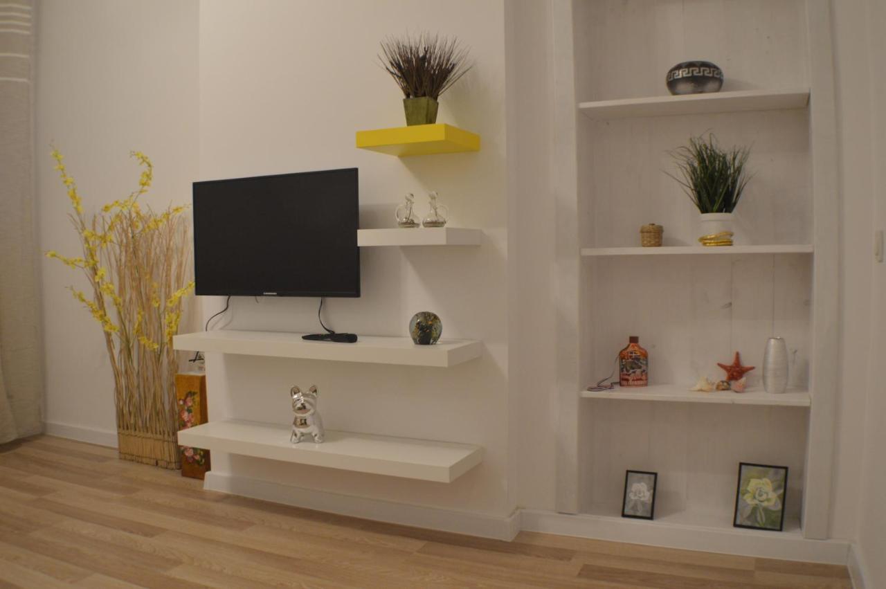 House * Bucareste