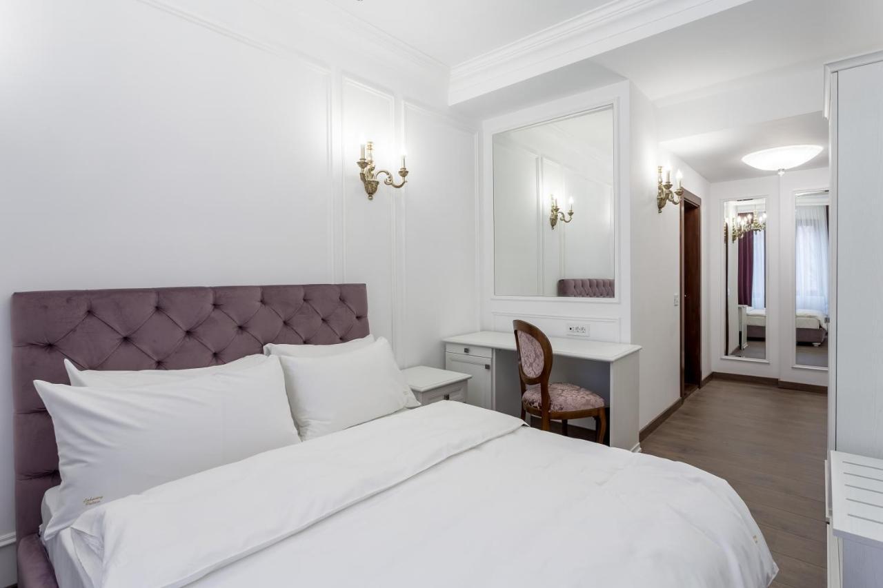Lahovary Palace 3*