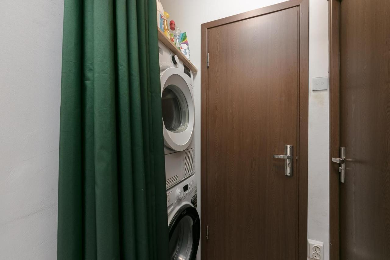 Stone Gate #2 Apartament