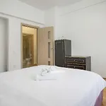 Cn2I Luxury Accomodation Universitate