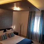 Romana Residence