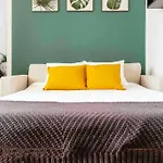 Beautiful Apartment - Top Location - Netflix+Balcony