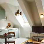 Vivando - Beautiful Studio B + Parking