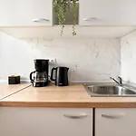 White Haven - Calea Victoriei Studio