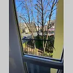 Cozy Apartment In The Business Area Of Bucharest