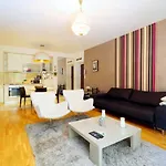 Apartament Nightingale Close To The Zoo Bucharest And Shopping City Baneasa