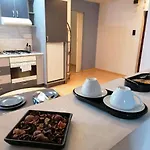 Ariana Apartment By Easybucharest