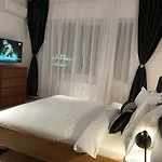 Superior Apartment- RedBed Self-Catering Apartments