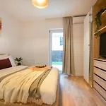 Vacation Feel - 2Br Apartment With Terrace & Private Parking In Baneasa