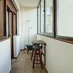 Lovely - 3 Bdr. Serviced Apartment In Old Town
