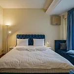 Lovely - 3 Bdr. Serviced Apartment In Old Town