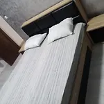 Apartament 2 Camere, Super Dragut Si Spatios, Zona Linistita, 100 Metrii De Calea Victoriei