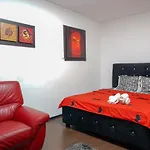 Sun Plaza Studio With Self Check In And Wifi