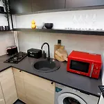Brand New Lovely Studio Near Metro Station
