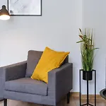Downtown Friendly Studio