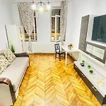 Luxury Studio With Hot Tub In The Old Town