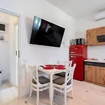 Spacious And Cozy Apartment In Central Bucharest