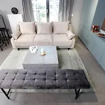 Lovely Industrial Studio With Netflix
